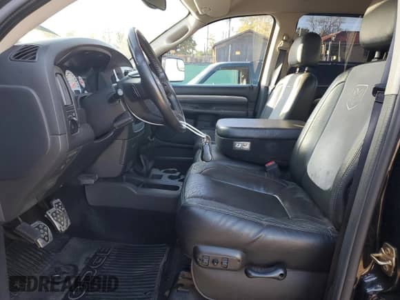 2004 Dodge 2500 SLT z VIN 3D7KU28D44G224671, wystawiony jako Copart lot #82541385 z przebiegiem 155 351 mil mil oraz Szkoda całkowita • Salvage title. Historia ofert i sprzedaży dostępna na DreamBid. Obrazek 7.