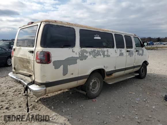 2002 Dodge Passenger with VIN 2B5WB35Z62K116830, listed as a Copart auction lot 81966554 with Not provided miles and Salvage title. Bid and sale history available at DreamBid. Image 3.