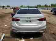 2021 Hyundai Accent SE с VIN 3KPC24A66ME151682, выставлен на аукционе Copart как лот 59195685 с пробегом 36 322 миль миль и Списание • Salvage title. История ставок и продаж доступна на DreamBid. Изображение 6.
