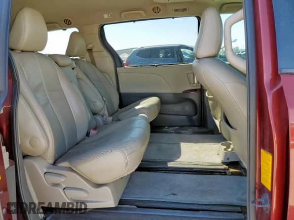 2014 Toyota Sienna XLE with VIN 5TDYK3DC1ES468830, listed as a Copart auction lot 85565925 with 190,880 mi miles and Salvage title. Bid and sale history available at DreamBid. Image 11.