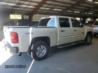 2013 Chevrolet Silverado 1500 LT z VIN 3GCPKSE78DG202936, wystawiony jako Copart lot #85544375 z przebiegiem 128 439 mil mil oraz Czysty tytuł • Clean title. Historia ofert i sprzedaży dostępna na DreamBid. Obrazek 3.