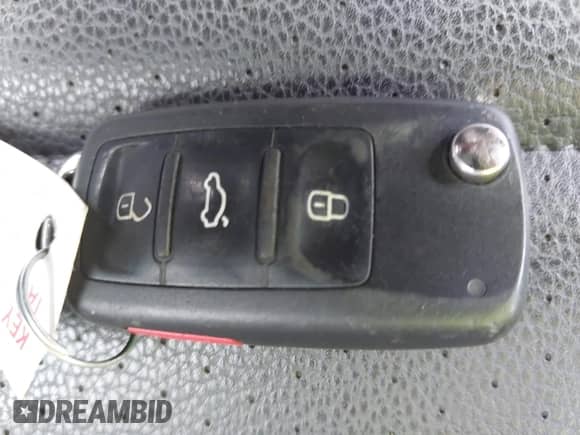 2016 Volkswagen Tiguan SEL с VIN WVGBV7AX0GW076285, выставлен на аукционе IAAI как лот 42759877 с пробегом 119 956 миль миль и . История ставок и продаж доступна на DreamBid. Изображение 11.