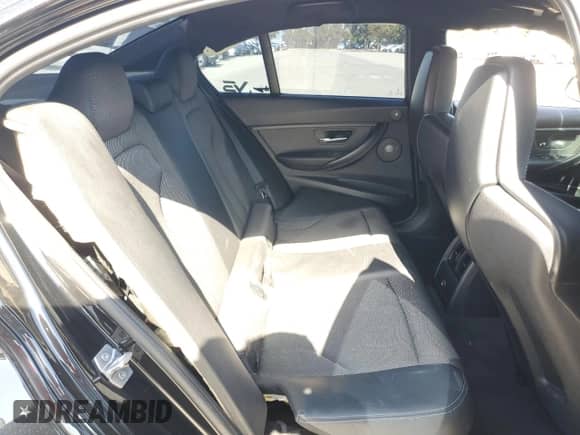 2016 BMW M3 с VIN WBS8M9C57G5D31217, выставлен на аукционе Copart как лот 56387555 с пробегом Не указан миль и Списание • Salvage title. История ставок и продаж доступна на DreamBid. Изображение 10.