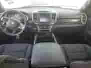 2023 Ram 1500 Big Horn z VIN 1C6RREBT6PN545366, wystawiony jako Copart lot #71802624 z przebiegiem Nie podano mil oraz Szkoda całkowita • Salvage title. Historia ofert i sprzedaży dostępna na DreamBid. Obrazek 8.