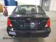 2005 Hyundai Accent GLS z VIN KMHCG35C95U327960, wystawiony jako Copart lot #77151314 z przebiegiem 101 556 mil mil oraz Czysty tytuł • Clean title. Historia ofert i sprzedaży dostępna na DreamBid. Obrazek 6.
