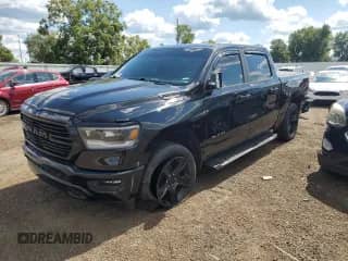 2021 Ram 1500 Big Horn z VIN 1C6RRFFGXMN512384, wystawiony jako Copart lot #71065615 z przebiegiem 37 685 mil mil oraz Czysty tytuł • Clean title. Historia ofert i sprzedaży dostępna na DreamBid. Obrazek 1.