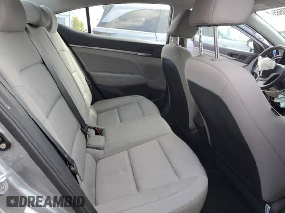 2017 Hyundai Elantra SE z VIN KMHD74LF2HU152236, wystawiony jako Copart lot #82470565 z przebiegiem 172 415 mil mil oraz Czysty tytuł • Clean title. Historia ofert i sprzedaży dostępna na DreamBid. Obrazek 10.