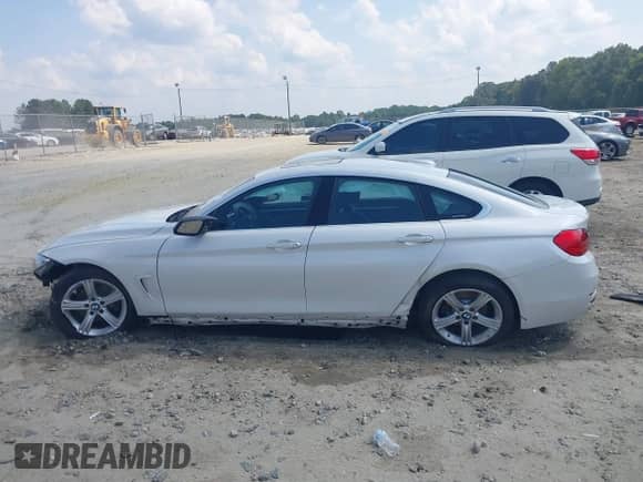 2016 BMW 4 Series 428i с VIN WBA4A9C57GG507471, выставлен на аукционе IAAI как лот 43257134 с пробегом 107 570 миль миль и . История ставок и продаж доступна на DreamBid. Изображение 14.