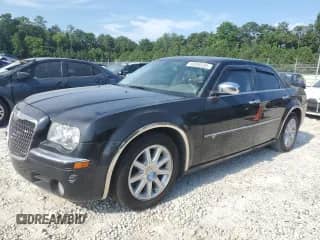 2010 Chrysler 300 C Hemi with VIN 2C3CA6CT0AH211154, listed as a Copart auction lot 60800595 with 102,040 mi miles and Non repairable. Bid and sale history available at DreamBid. Image 1.