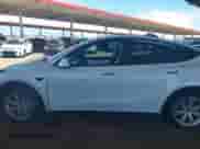 2021 Tesla Model Y Long Range с VIN 5YJYGDEE2MF161838, выставлен на аукционе IAAI как лот 43250955 с пробегом 97 847 миль миль и . История ставок и продаж доступна на DreamBid. Изображение 14.
