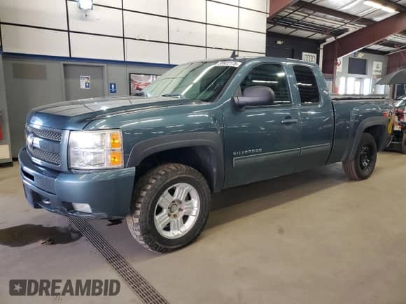2011 Chevrolet Silverado 1500 LT с VIN 1GCRKSE32BZ269244, выставлен на аукционе Copart как лот 89922175 с пробегом 144 748 миль миль и Чистый • Clean title. История ставок и продаж доступна на DreamBid. Изображение 1.