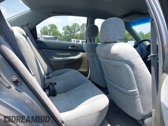 1994 Honda Accord LX z VIN 1HGCD5635RA123589, wystawiony jako IAAI lot #42809589 z przebiegiem 320 269 mil mil oraz . Historia ofert i sprzedaży dostępna na DreamBid. Obrazek 8.