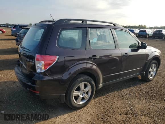 2013 Subaru Forester X z VIN JF2SHABC5DH410672, wystawiony jako Copart lot #81267825 z przebiegiem 172 069 mil mil oraz Szkoda całkowita • Salvage title. Historia ofert i sprzedaży dostępna na DreamBid. Obrazek 3.