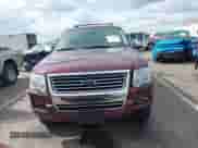 2006 Ford Explorer Limited z VIN 1FMEU75846UA56988, wystawiony jako IAAI lot #43353688 z przebiegiem 70 906 mil mil oraz . Historia ofert i sprzedaży dostępna na DreamBid. Obrazek 12.