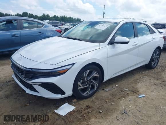 2024 Hyundai Elantra SEL z VIN KMHLS4DG8RU734358, wystawiony jako IAAI lot #42766421 z przebiegiem 13 886 mil mil oraz . Historia ofert i sprzedaży dostępna na DreamBid. Obrazek 18.