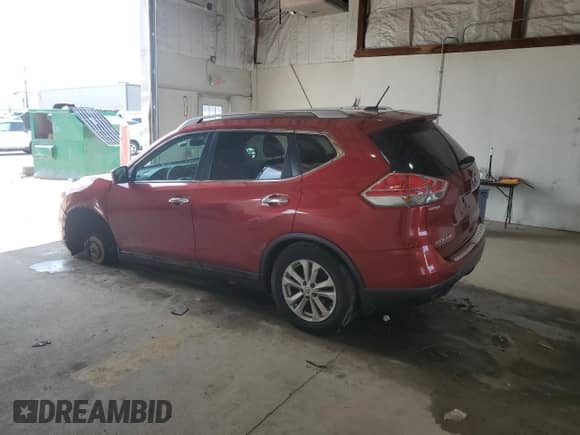 2015 Nissan Rogue SV z VIN 5N1AT2MV2FC870428, wystawiony jako Copart lot #61276745 z przebiegiem 140 683 mil mil oraz Szkoda całkowita • Salvage title. Historia ofert i sprzedaży dostępna na DreamBid. Obrazek 2.