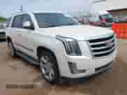2015 Cadillac Escalade Luxury с VIN 1GYS3MKJ2FR520065, выставлен на аукционе IAAI как лот 42309247 с пробегом 126 380 миль миль и . История ставок и продаж доступна на DreamBid. Изображение 1.