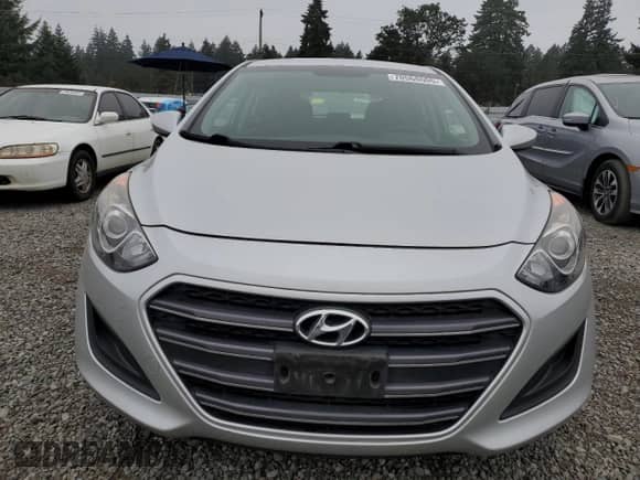 2017 Hyundai Elantra с VIN KMHD35LH1HU355413, выставлен на аукционе Copart как лот 70568605 с пробегом 80 937 миль миль и Списание • Salvage title. История ставок и продаж доступна на DreamBid. Изображение 5.