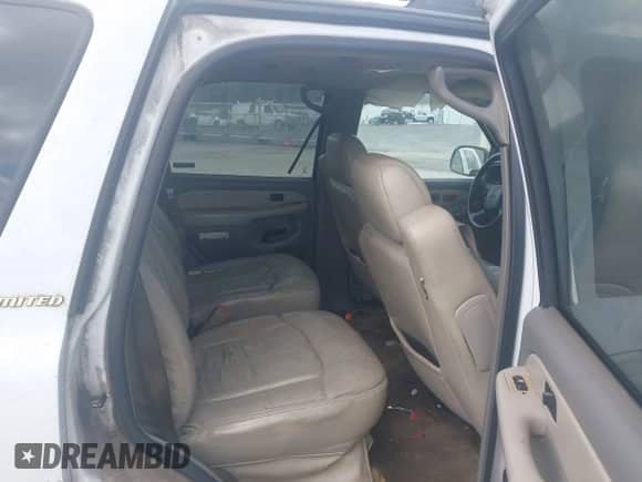 2001 Chevrolet Tahoe LS с VIN 1GNEC13T11R162930, выставлен на аукционе IAAI как лот 42373226 с пробегом 335 448 миль миль и . История ставок и продаж доступна на DreamBid. Изображение 8.