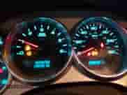 2009 Chevrolet Silverado 2500HD Work Truck z VIN 1GCHK49K79E153323, wystawiony jako Copart lot #55990715 z przebiegiem 190 933 mil mil oraz Czysty tytuł • Clean title. Historia ofert i sprzedaży dostępna na DreamBid. Obrazek 9.