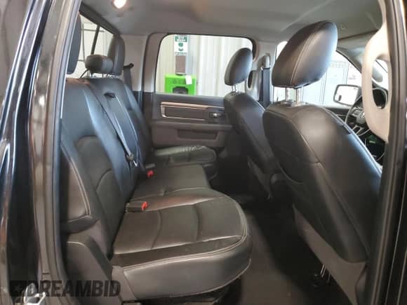 2018 Ram 1500 Harvest z VIN 1C6RR7LT3JS232844, wystawiony jako Copart lot #82381834 z przebiegiem 169 940 mil mil oraz Szkoda całkowita • Salvage title. Historia ofert i sprzedaży dostępna na DreamBid. Obrazek 10.