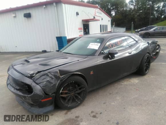 2020 Dodge Challenger R/T Scat Pack с VIN 2C3CDZFJ5LH230577, выставлен на аукционе IAAI как лот 43275200 с пробегом 52 565 миль миль и . История ставок и продаж доступна на DreamBid. Изображение 19.