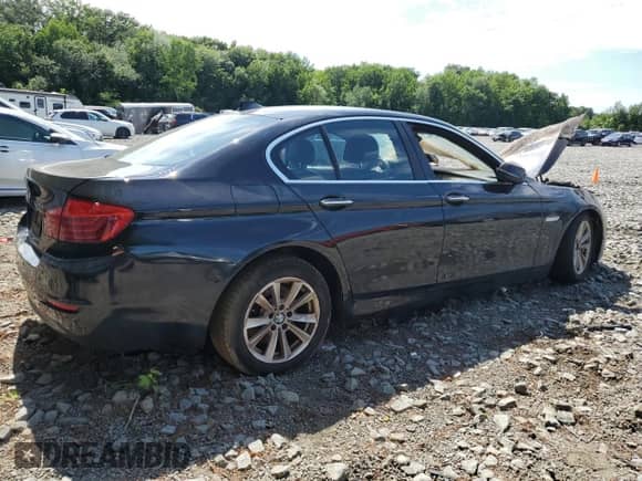 2016 BMW 5 Series 528i xDrive z VIN WBA5A7C5XGG150568, wystawiony jako Copart lot #65096005 z przebiegiem Nie podano mil oraz Szkoda całkowita • Salvage title. Historia ofert i sprzedaży dostępna na DreamBid. Obrazek 3.