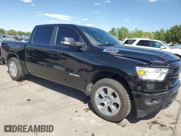 2020 Ram 1500 Lone Star z VIN 1C6SRFFM2LN289988, wystawiony jako Copart lot #61385815 z przebiegiem 84 131 mil mil oraz Szkoda całkowita • Salvage title. Historia ofert i sprzedaży dostępna na DreamBid. Obrazek 4.