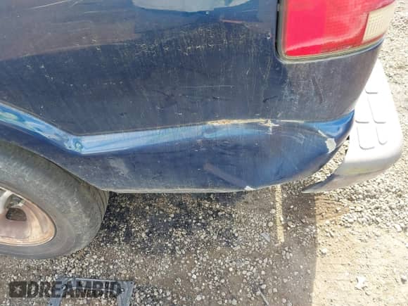 2001 Chevrolet S-10 LS с VIN 1GCCS19W718125410, выставлен на аукционе IAAI как лот 42352593 с пробегом 197 127 миль миль и . История ставок и продаж доступна на DreamBid. Изображение 6.