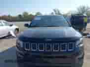 2017 Jeep Compass Latitude z VIN 3C4NJDBB6HT660714, wystawiony jako IAAI lot #43370557 z przebiegiem 99 034 mil mil oraz . Historia ofert i sprzedaży dostępna na DreamBid. Obrazek 12.
