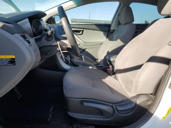 2016 Hyundai Elantra SE с VIN 5NPDH4AE3GH748931, выставлен на аукционе Copart как лот 85737975 с пробегом 135 972 миль миль и Списание • Salvage title. История ставок и продаж доступна на DreamBid. Изображение 7.