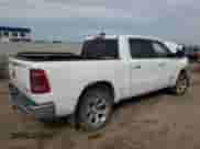 2019 Ram 1500 Big Horn z VIN 1C6SRFFT5KN570303, wystawiony jako Copart lot #81058025 z przebiegiem 122 249 mil mil oraz Szkoda całkowita • Salvage title. Historia ofert i sprzedaży dostępna na DreamBid. Obrazek 3.