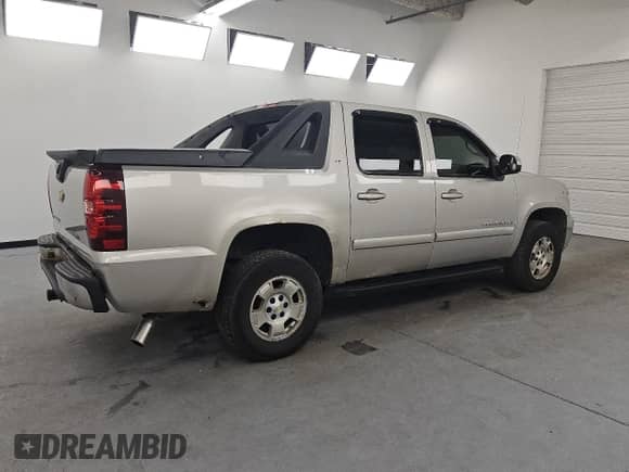 2007 Chevrolet Avalanche 1LT с VIN 3GNFK12377G122546, выставлен на аукционе Copart как лот 86586865 с пробегом 269 578 миль миль и Чистый • Clean title. История ставок и продаж доступна на DreamBid. Изображение 3.