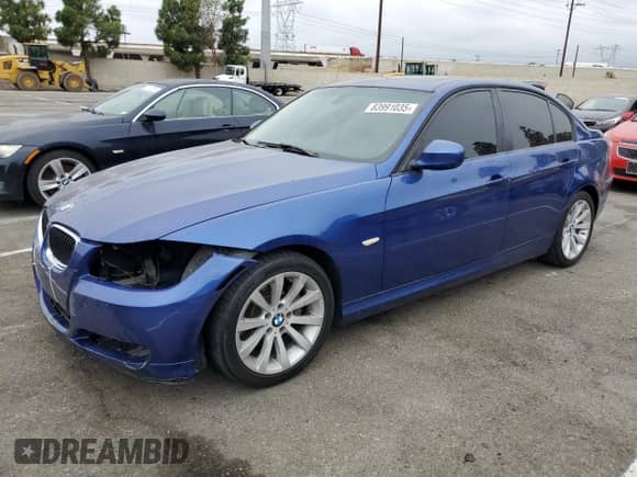 2011 BMW 3 Series 328i с VIN WBAPH7C53BE674203, выставлен на аукционе Copart как лот 83991035 с пробегом 122 936 миль миль и Списание • Salvage title. История ставок и продаж доступна на DreamBid. Изображение 1.