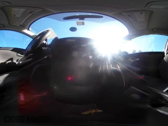 2014 Toyota Prius Three z VIN JTDKN3DU7E1774076, wystawiony jako IAAI lot #43289820 z przebiegiem 139 467 mil mil oraz . Historia ofert i sprzedaży dostępna na DreamBid. Obrazek 19.