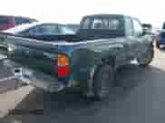 2000 Toyota Tacoma с VIN 4TAWN72NXYZ612304, выставлен на аукционе IAAI как лот 43405455 с пробегом 274 327 миль миль и . История ставок и продаж доступна на DreamBid. Изображение 4.