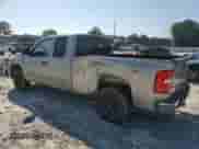2009 Chevrolet Silverado 1500 LS z VIN 1GCEK19C89Z184275, wystawiony jako Copart lot #62805315 z przebiegiem 323 867 mil mil oraz Szkoda całkowita • Salvage title. Historia ofert i sprzedaży dostępna na DreamBid. Obrazek 2.