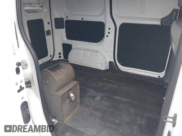 2015 Chevrolet City Express Cargo LS с VIN 3N63M0YN2FK700523, выставлен на аукционе IAAI как лот 40985351 с пробегом 78 209 миль миль и . История ставок и продаж доступна на DreamBid. Изображение 8.