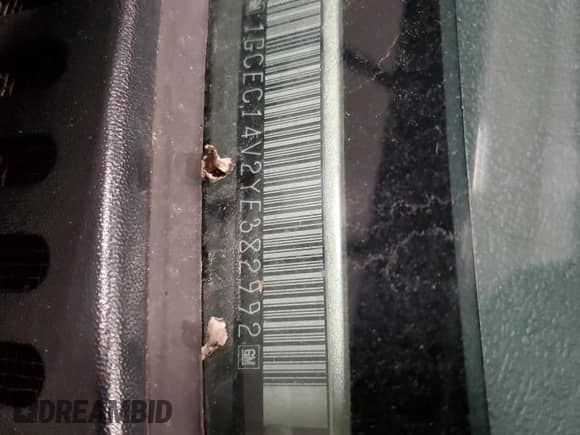 2000 Chevrolet Silverado 1500 with VIN 1GCEC14V2YE382992, listed as a Copart auction lot 57914835 with 178,029 mi miles and Clean title. Bid and sale history available at DreamBid. Image 12.