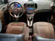 2014 Chevrolet Sonic LS с VIN 1G1JA6SH6E4141185, выставлен на аукционе Copart как лот 84522635 с пробегом Не указан миль и Чистый • Clean title. История ставок и продаж доступна на DreamBid. Изображение 8.