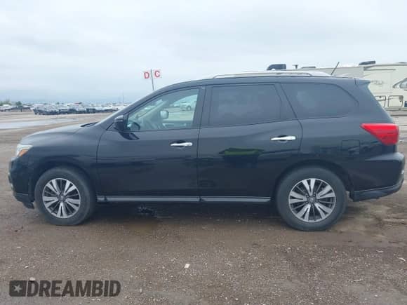 2017 Nissan Pathfinder SV with VIN 5N1DR2MM8HC690215, listed as a IAAI auction lot 41947373 with 135,819 mi miles and . Bid and sale history available at DreamBid. Image 14.