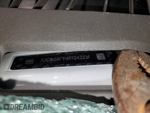2023 Chevrolet Express Cargo с VIN 1GCWGAFP4P1242231, выставлен на аукционе Copart как лот 53797625 с пробегом Не указан миль и Списание • Salvage title. История ставок и продаж доступна на DreamBid. Изображение 12.