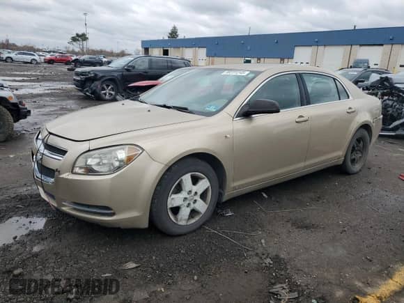 2008 Chevrolet Malibu 1LS with VIN 1G1ZG57B88F236369, listed as a Copart auction lot 90231245 with 131,203 mi miles and Clean title. Bid and sale history available at DreamBid. Image 1.