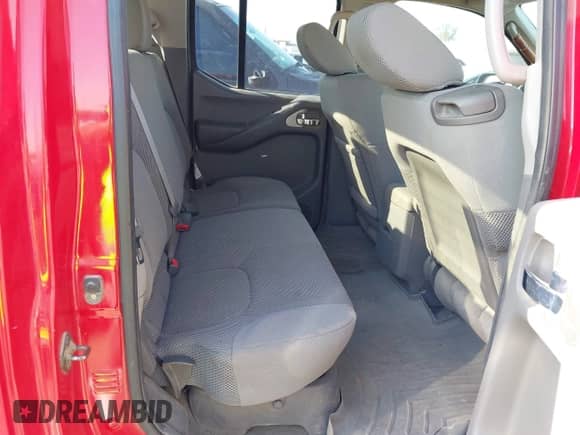 2010 Nissan Frontier Pro-4X with VIN 1N6AD0EV9AC403193, listed as a IAAI auction lot 41997135 with 303,937 mi miles and . Bid and sale history available at DreamBid. Image 8.