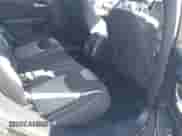 2014 Jeep Cherokee Latitude z VIN 1C4PJMCS3EW203811, wystawiony jako IAAI lot #43485562 z przebiegiem 152 937 mil mil oraz . Historia ofert i sprzedaży dostępna na DreamBid. Obrazek 8.