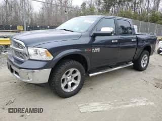 2017 Ram 1500 Laramie z VIN 1C6RR7NM1HS877377, wystawiony jako Copart lot #49247785 z przebiegiem 169 389 mil mil oraz Szkoda całkowita • Salvage title. Historia ofert i sprzedaży dostępna na DreamBid. Obrazek 1.