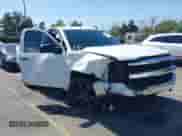 2018 Chevrolet Silverado 1500 Work Truck z VIN 1GCNCNEH7JZ186934, wystawiony jako IAAI lot #42337492 z przebiegiem 86 090 mil mil oraz . Historia ofert i sprzedaży dostępna na DreamBid. Obrazek 6.