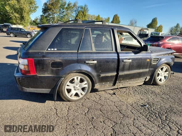 2006 Land Rover Range Rover Sport HSE z VIN SALSF25456A920586, wystawiony jako Copart lot #85199405 z przebiegiem 157 216 mil mil oraz Szkoda całkowita • Salvage title. Historia ofert i sprzedaży dostępna na DreamBid. Obrazek 3.