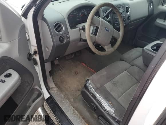 2005 Ford F-150 XL с VIN 1FTRF14555NB56692, выставлен на аукционе Copart как лот 72361864 с пробегом 216 919 миль миль и Чистый • Clean title. История ставок и продаж доступна на DreamBid. Изображение 8.