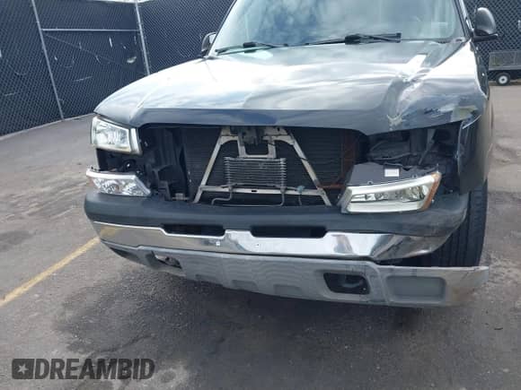 2004 Chevrolet Silverado 1500 Work Truck с VIN 2GCEC19V941123159, выставлен на аукционе IAAI как лот 41419477 с пробегом 171 449 миль миль и . История ставок и продаж доступна на DreamBid. Изображение 6.